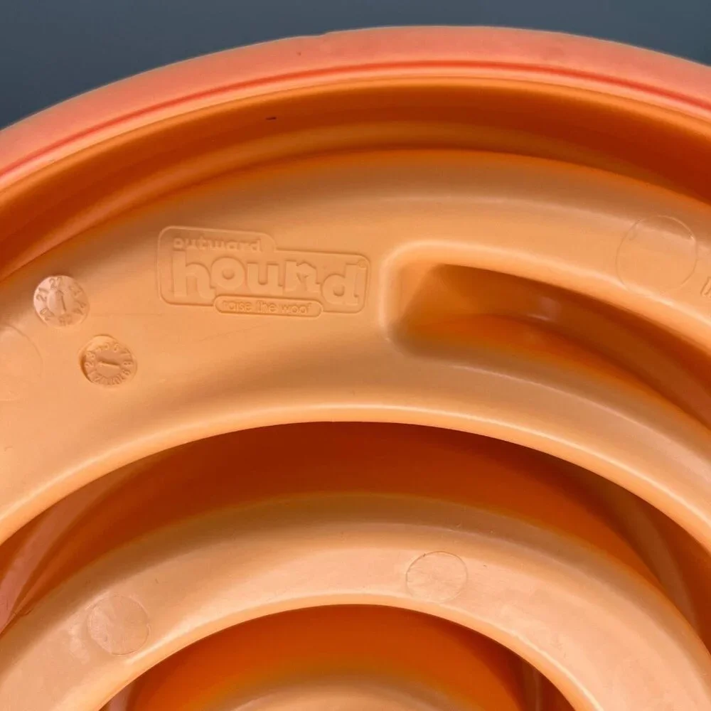 Outward Hound Dog Slow Feeder Fun Feeder Slo Bowl Dog Bowl Large/Regular Orange